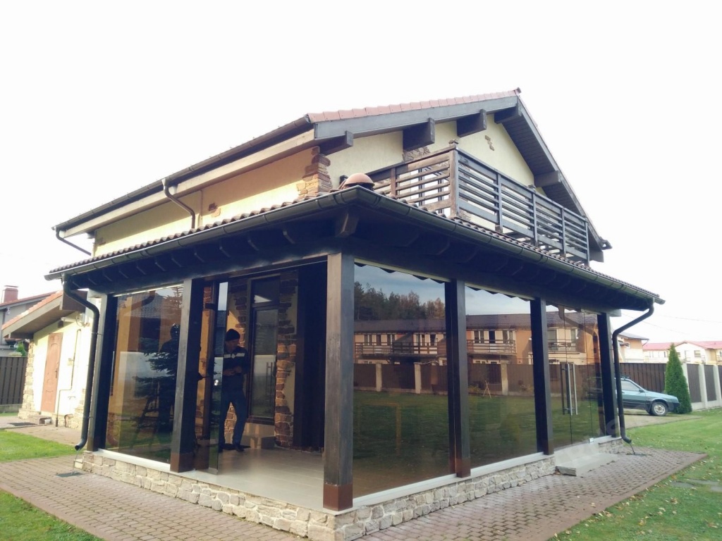 03-bezramnoe-osteklenie-terrasy.jpg